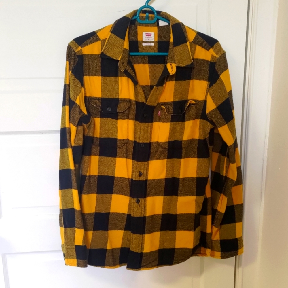 NWOT black and yellow Levi's plaid flannel